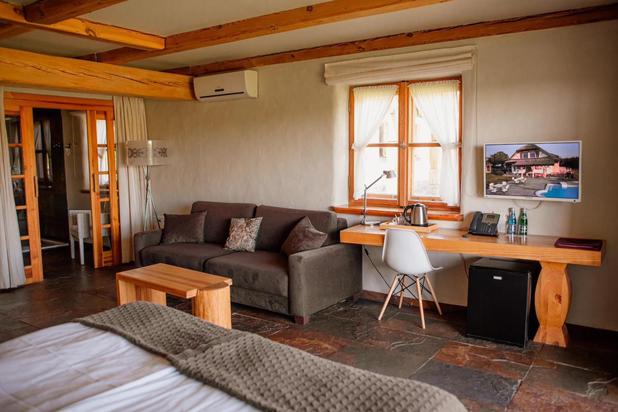 Osada Gleboczek. Vine Resort&Spa Wielki Głęboczek Buitenkant foto